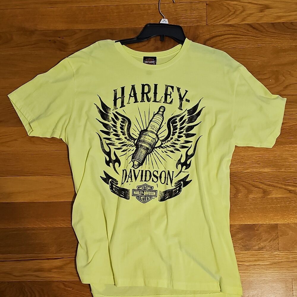 Harley-Davidson Barracuda St. Petersburg Clearwater Florida XL Yellow T-Shirt